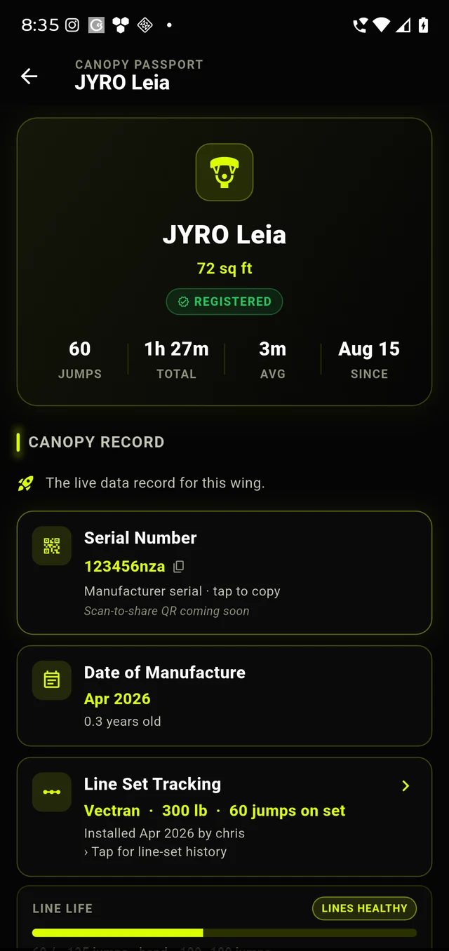 The Canopy Passport screen for a JYRO Leia 72 in the FlightX app, showing jumps, total canopy hours, average canopy time, registered-since date, the serial number, date of manufacture, line-set tracking and a line-life gauge.